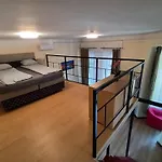 Melden Apartment